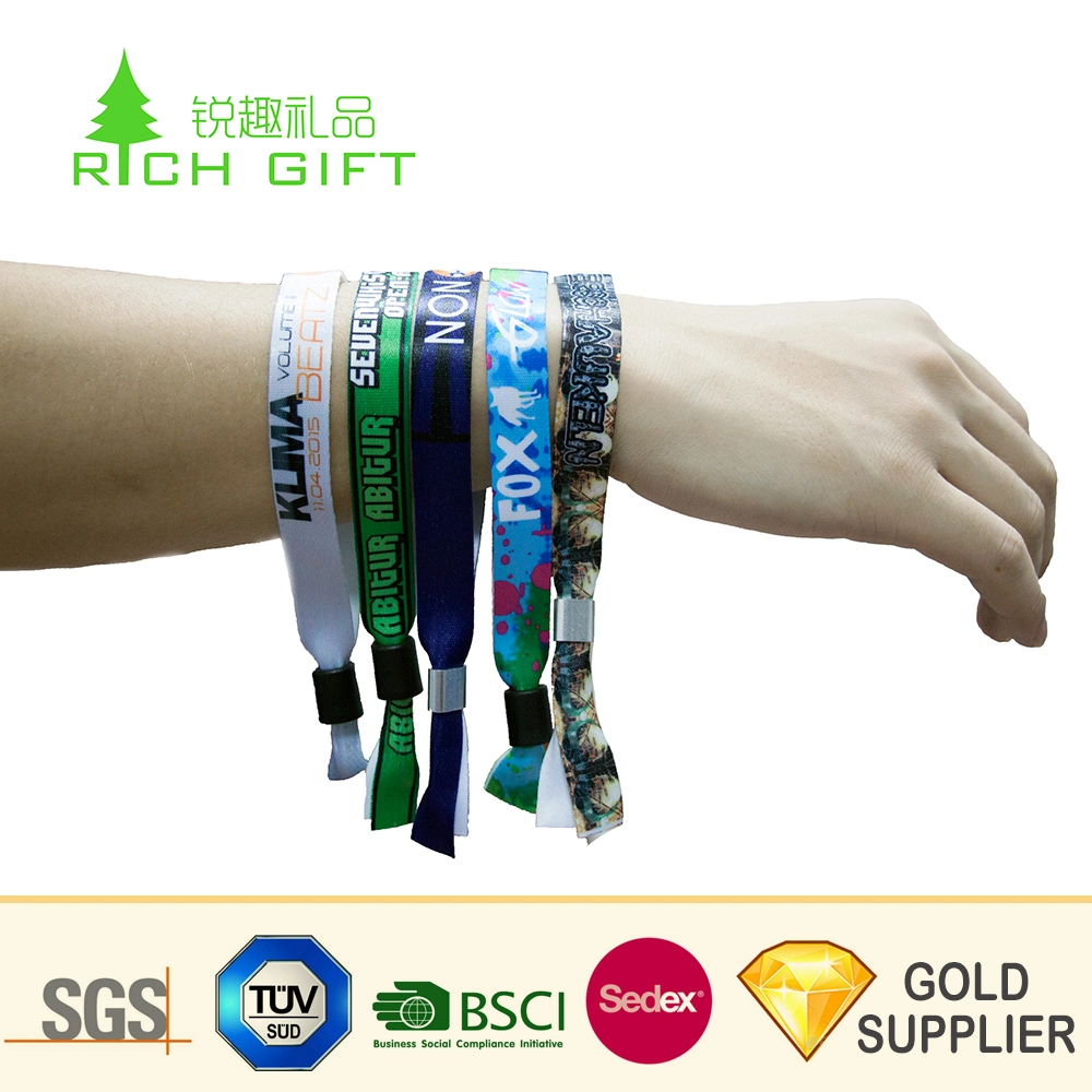 Factory Direct Sale Custom Polyester Adjustable Key Holder Wristbands with Cell Phone Strap