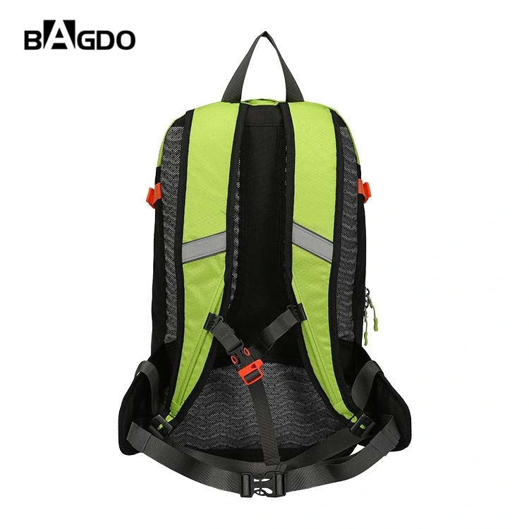 La ejecución de Senderismo Ciclismo bolsa de agua de hidratación Casco Pack Mochila impermeable Mochila deportiva casual