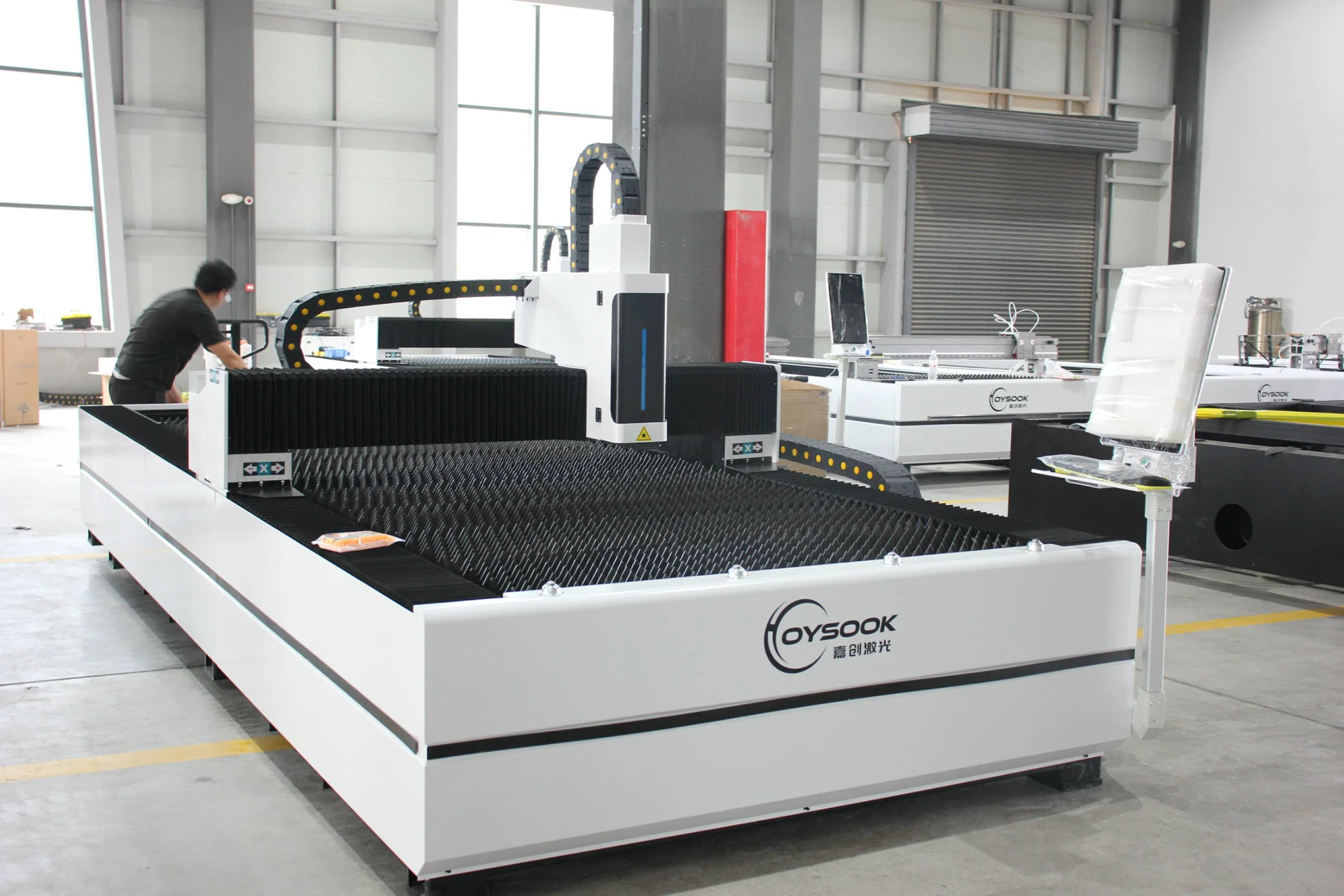 Competitively Priced Fiber Laser Cutting Machine for Carbon Steel, Stainless Steel