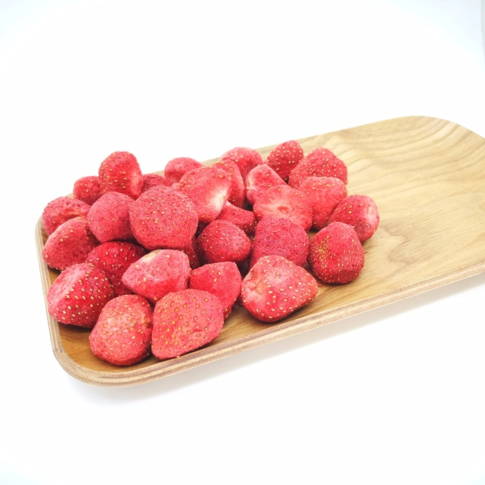 Factory Wholesale/Supplier Dried Strawberries Fruits Whole Snack Freeze Dried Strawberry Covered in Chocolate