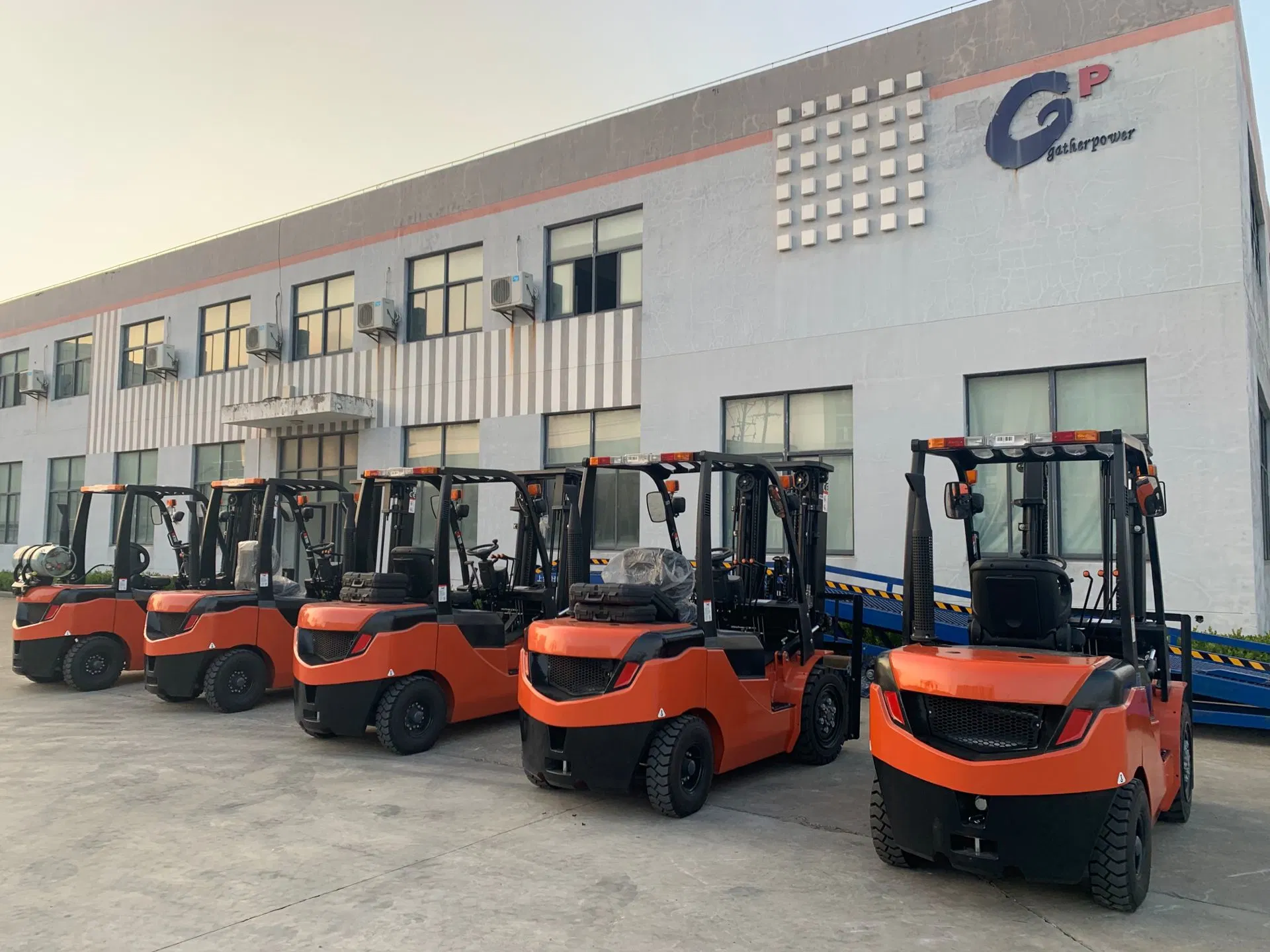 Gp High quality/High cost performance Diesel Power 2ton 3ton 4ton 5ton 7ton 10ton 25ton 3m 4.5m 6m Triplex Mast Fork Lifter Forklift Truck for 2500kg Capacity (CPCD15-CPCD100)