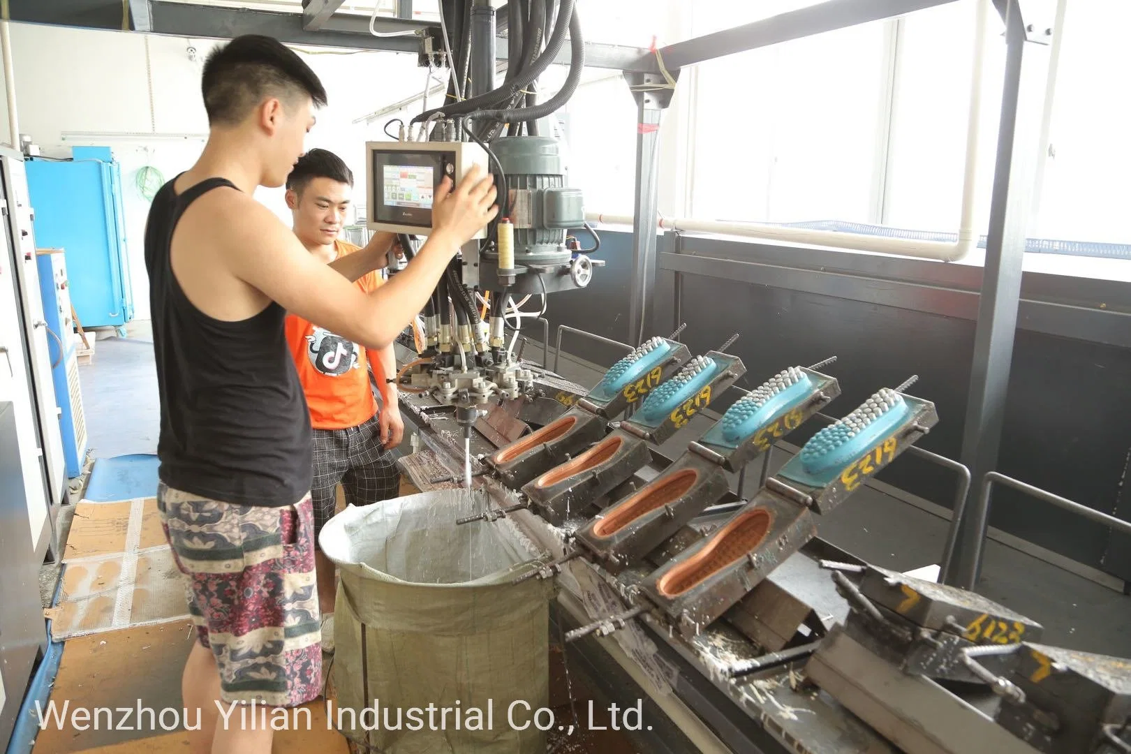 Patin basse pression pour la fabrication de la machine à verser en pu