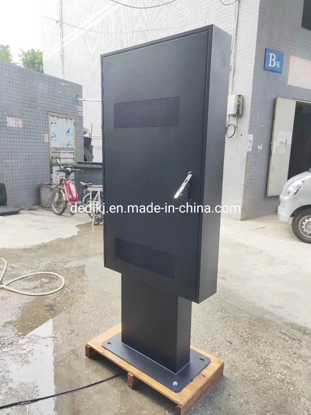 Factory Price 55 Inch Outdoor Digital Signage LCD Kiosk