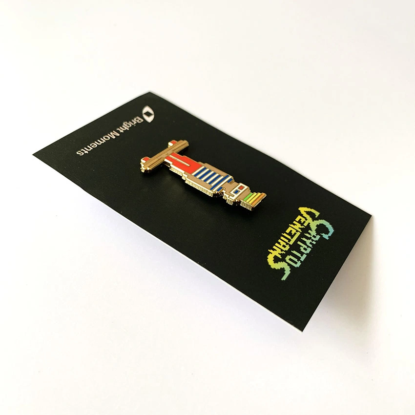 New Soft Lapel Pin Custom Printed Paper Card with Lapel Pin Manufacturer Metal Custom Soft Enamel Pins