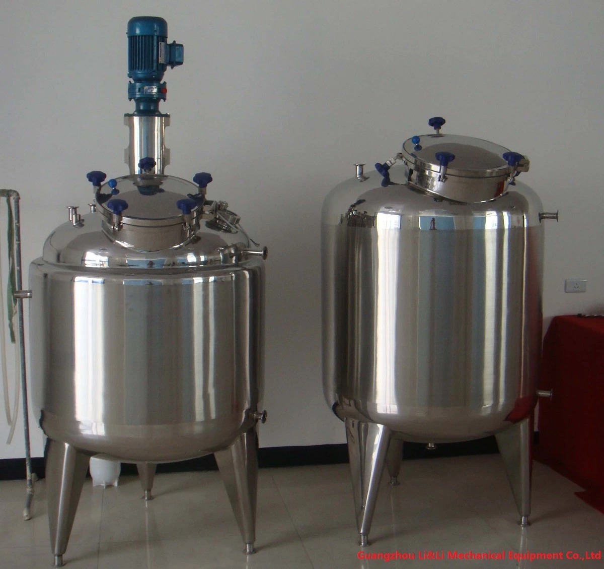 Sanitary Stainless Steel Magnetic Storage Tank