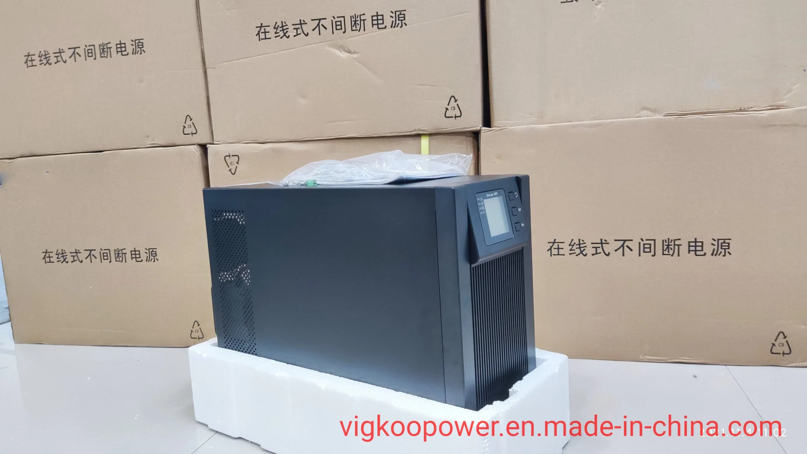 Système d'onduleur double conversion en ligne Ucr60-100 6 kVA