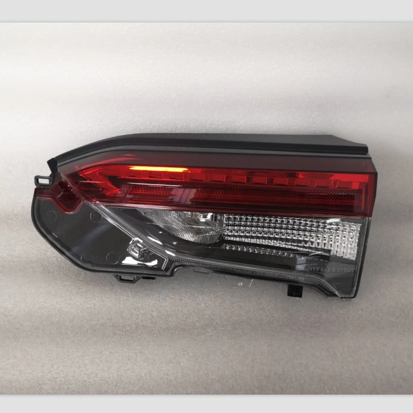 Boot Tail Lamp Car Accessories 81580-0r060 81590-0r060 for RAV4 Le 2019 2020