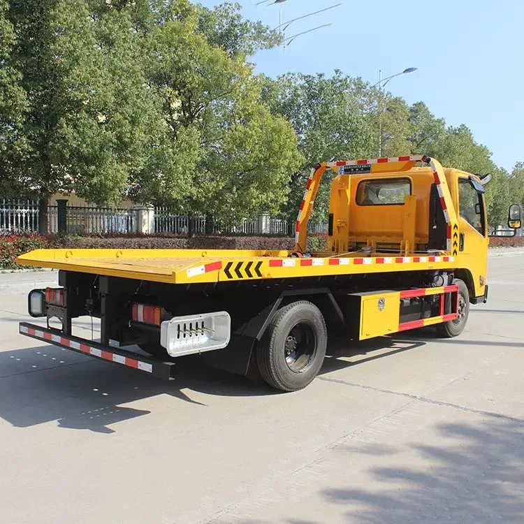 Japan 4X2 Flat Bed Wrecker Tow Truck Flatbed Platform Recovery 5ton Towing Truck for Sale