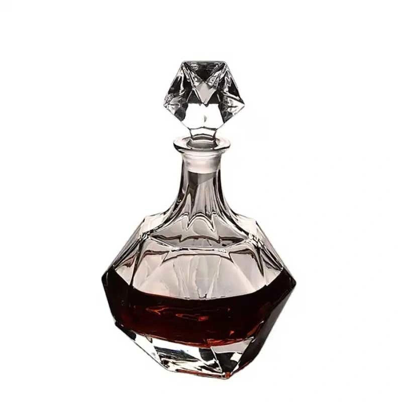 Empty Unique Hot Selling Hexagon Whiskey Glass Bottle, High quality/High cost performance  Glass Bottle 700ml Gin Empty Glass Bottle Bottle Glass Bottle with Cork 500ml