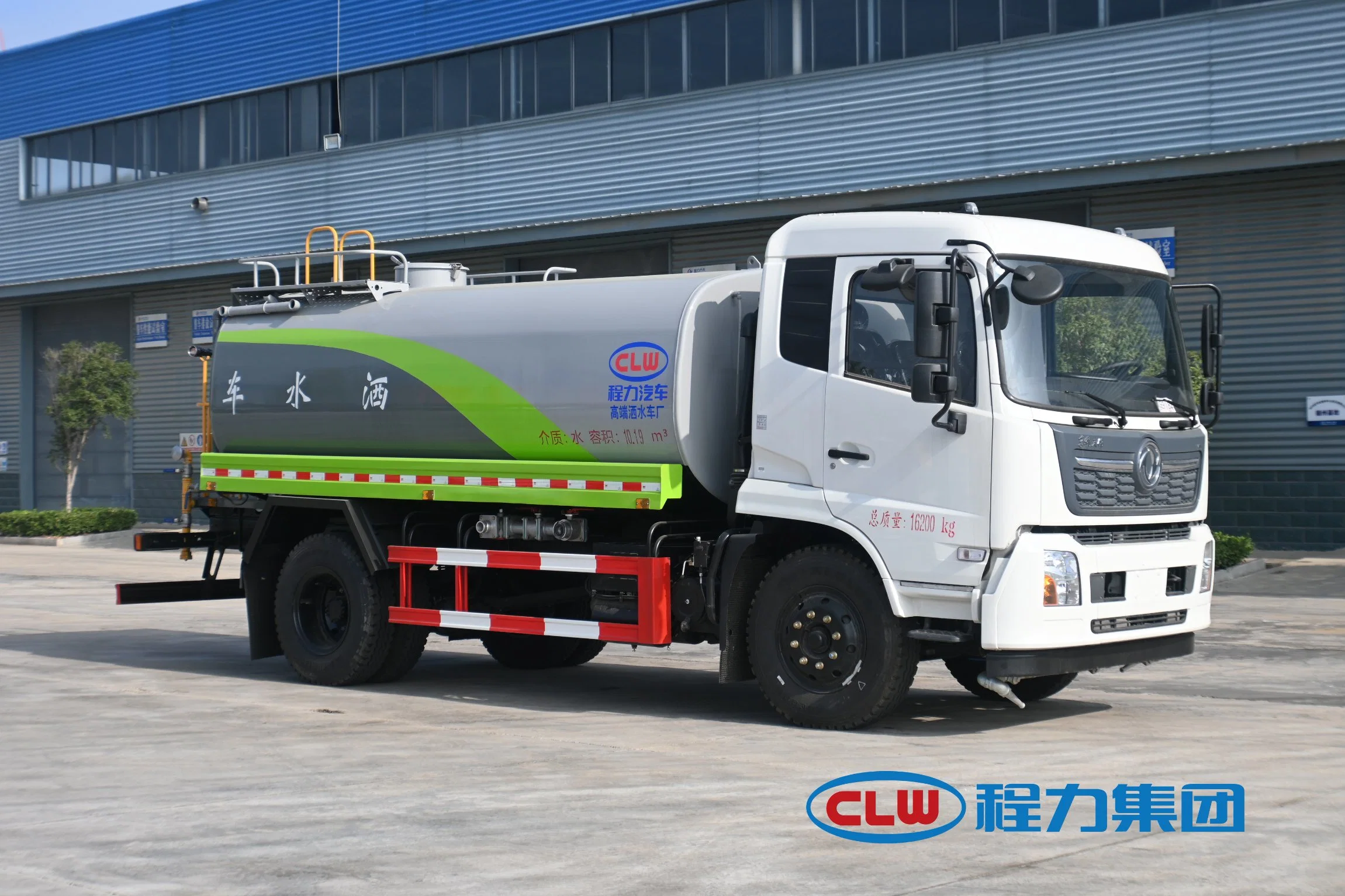 10 Cbm Factory Dirctly Sale Dongfeng Water Sprinkler Truck