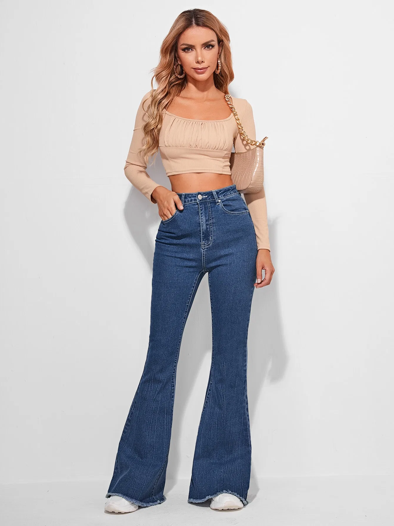 O OEM&amp;Manufacturer Novo Fashion Lady High-Waisted esticar a cor azul claro conexão acampanada de alta qualidade com margem bruta sobre jeans Denim Inferior