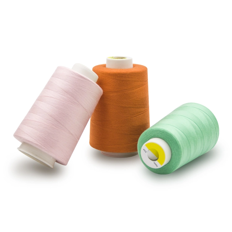 Personalizar el color de tamaño completo surtido de poliéster de 24 carretes de hilo de coser