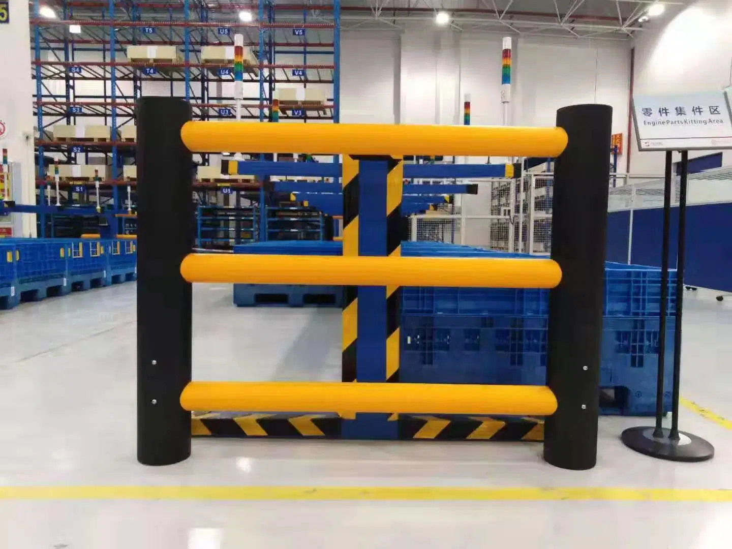 Strong Guardrail Protecting People Against Forklift Impacts