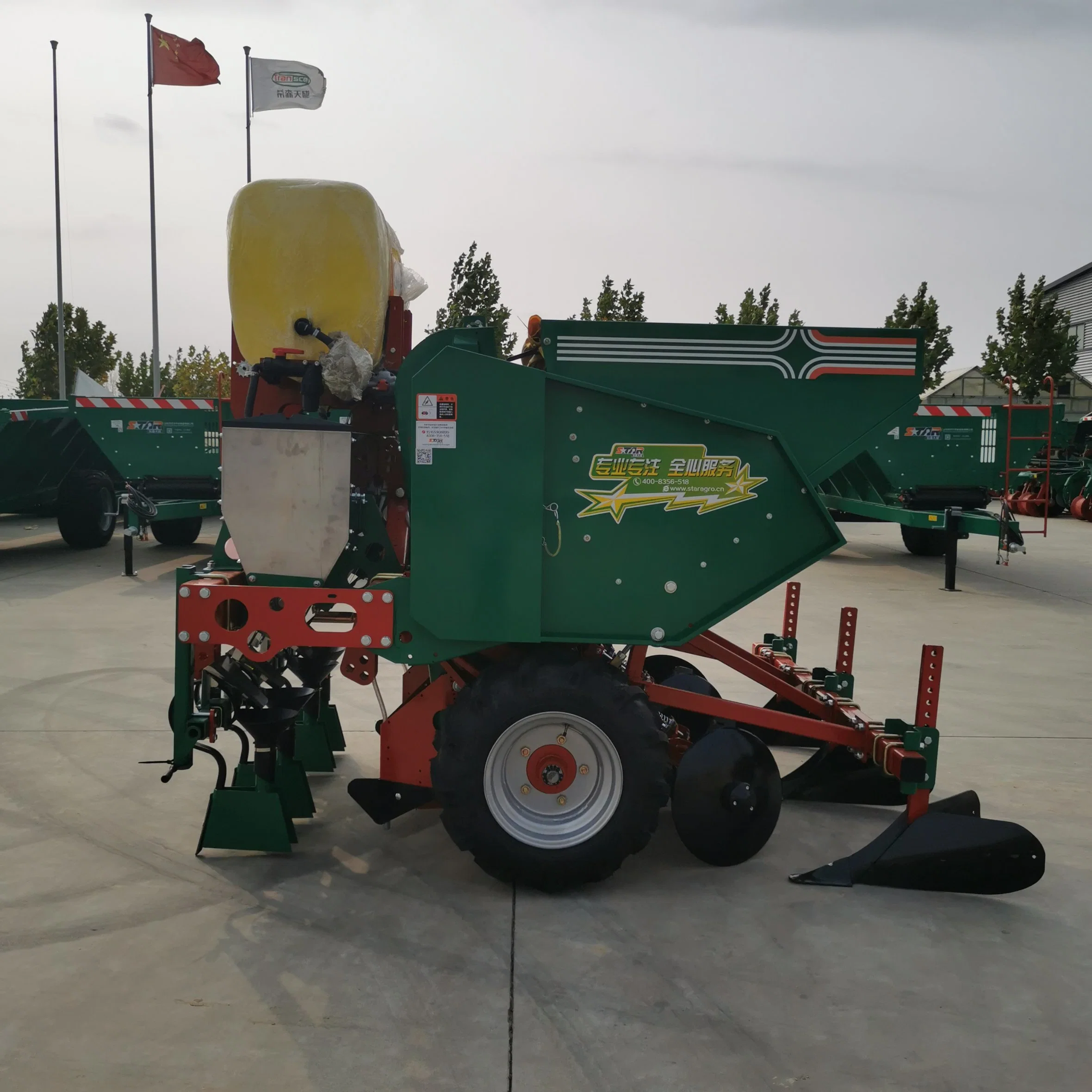 High quality/High cost performance  2 Working Ridges Medium-Sized Potato Planter