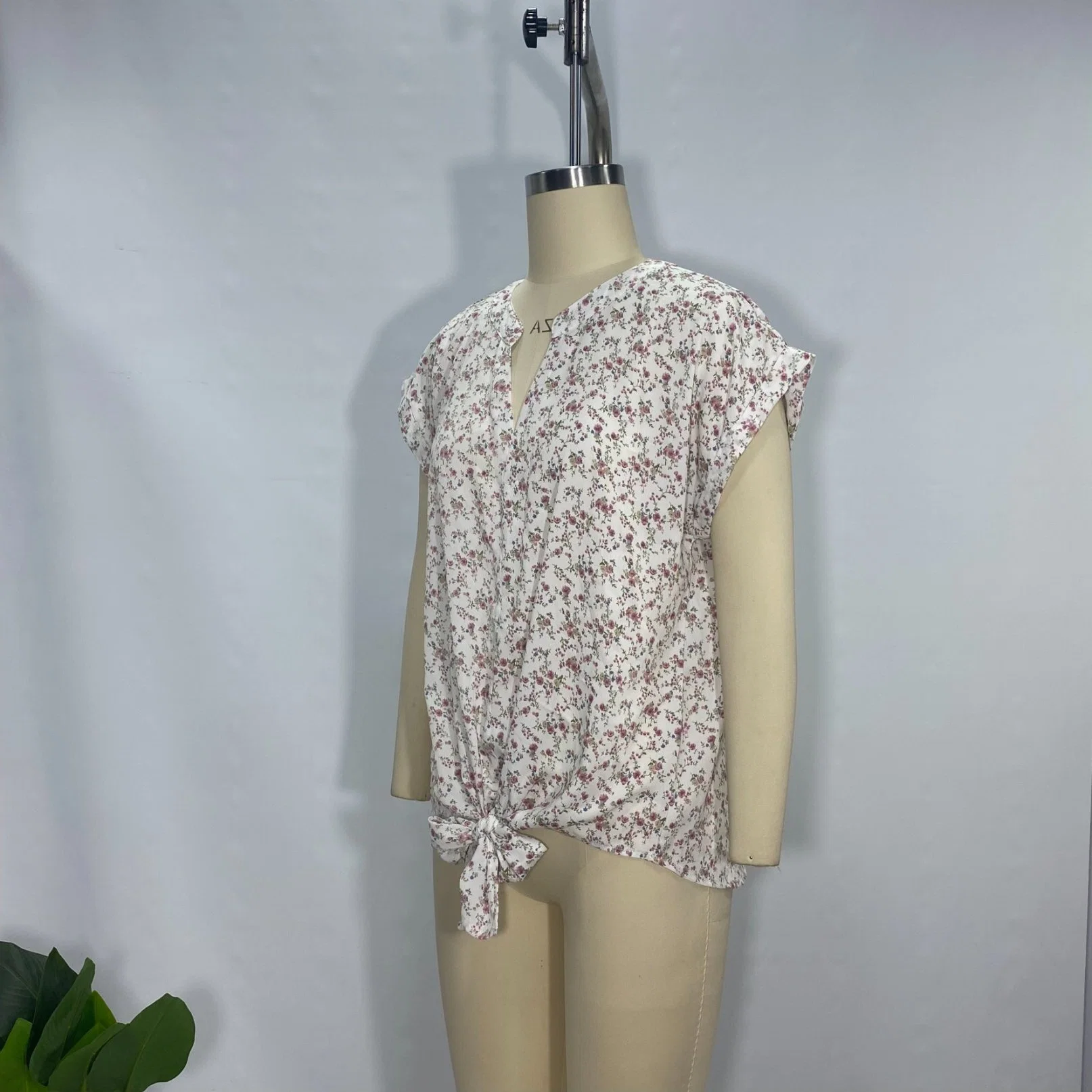Summer Casual Fashion Floral Printed White Lady Tie Wrap Top