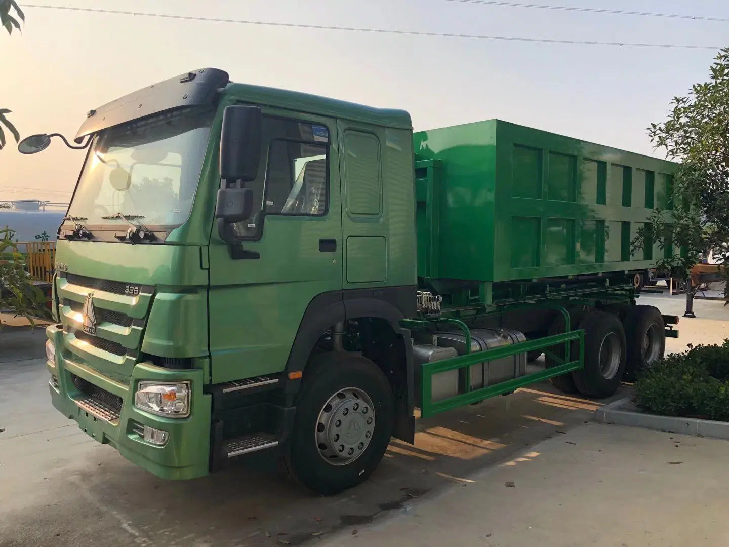 Camion-benne minier Sinotruk HOWO 70t 420HP Heavy Duty dans le meilleur camion-benne pour site minier
