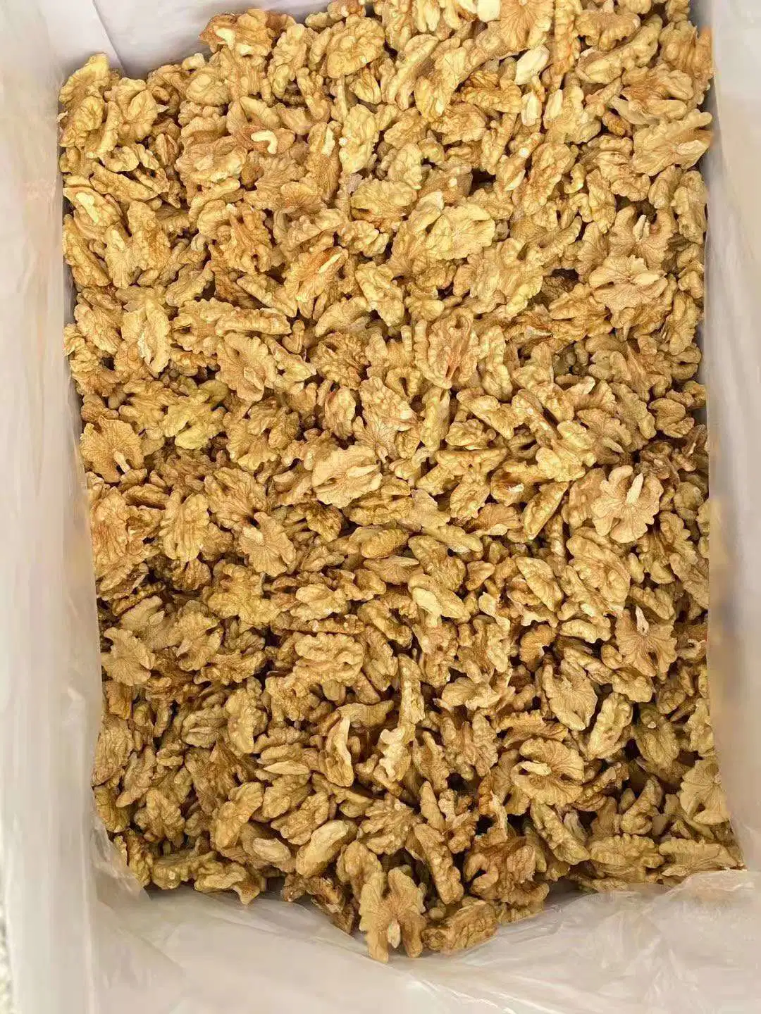 Hot Sell Nutrition Nuts Kernels, Brown Walnut Kernels, Halves Walnut Kernels