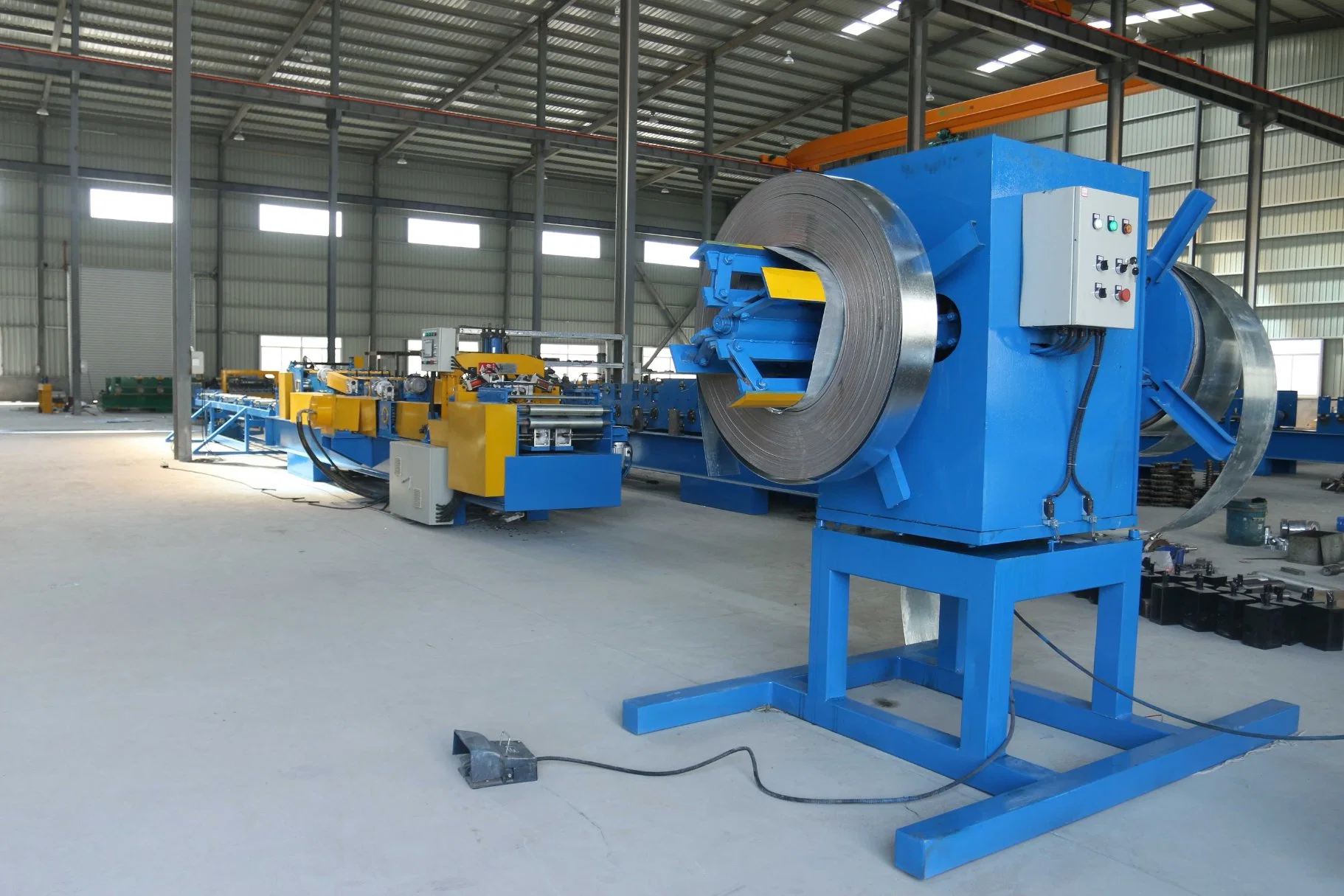 European Standard Steel C Z U Channel/ Purline/ Cold Rolling Forming Machine