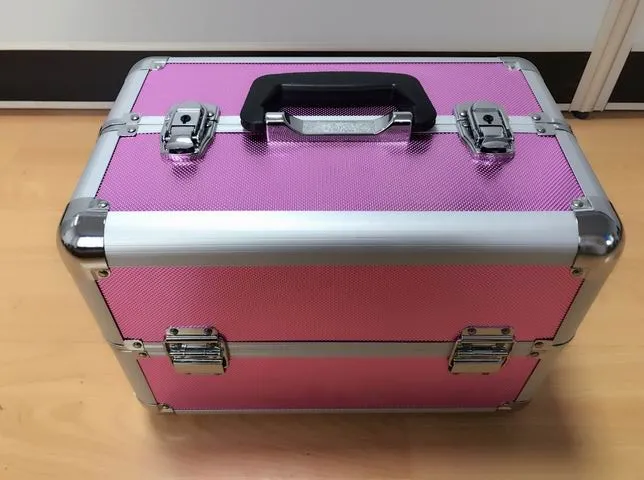 Professional Aluminum Cosmetic Case, Aluminum Case with Different Colors for Sale (KeLi-Hz51)