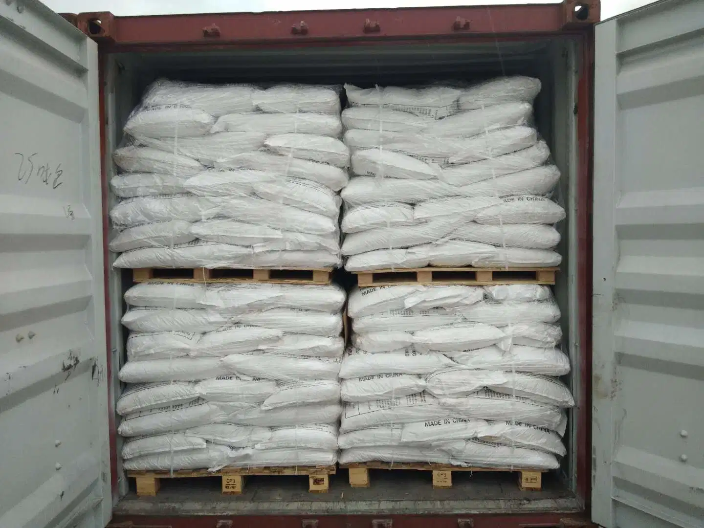 Factory Supply 99% Min Aluminium Chloride Anhydrous / Aluminum Chloride