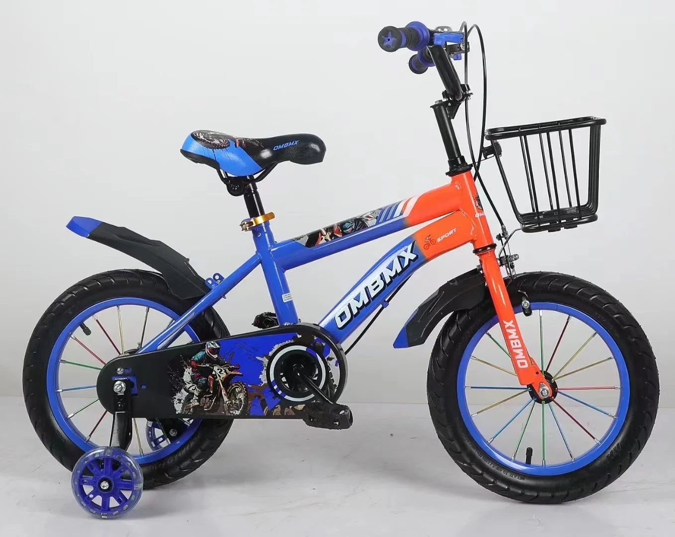 2023 Nouveau Vélo pour enfants en acier de 12", 14", 16" et 18" pouces en vente chaude à l'usine chinoise. Équipé de roues d'entraînement, ce vélo pour enfants est à vitesse unique et de petite taille.