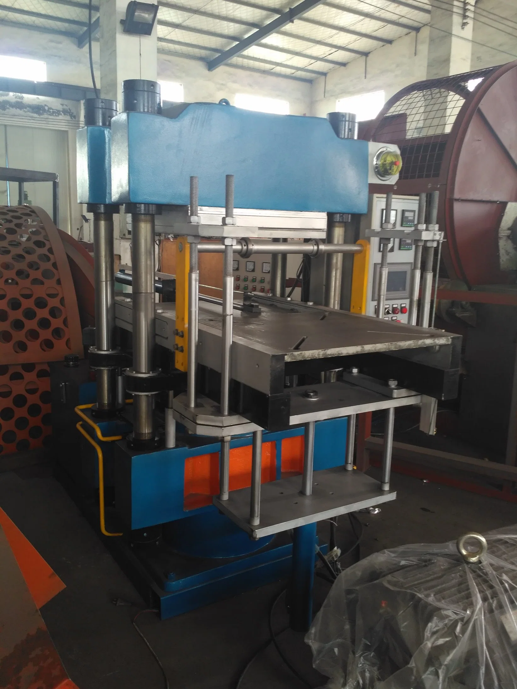 50 Ton Rubber Vulcanizer/Plate Vulcanizing Press (400*400mm)