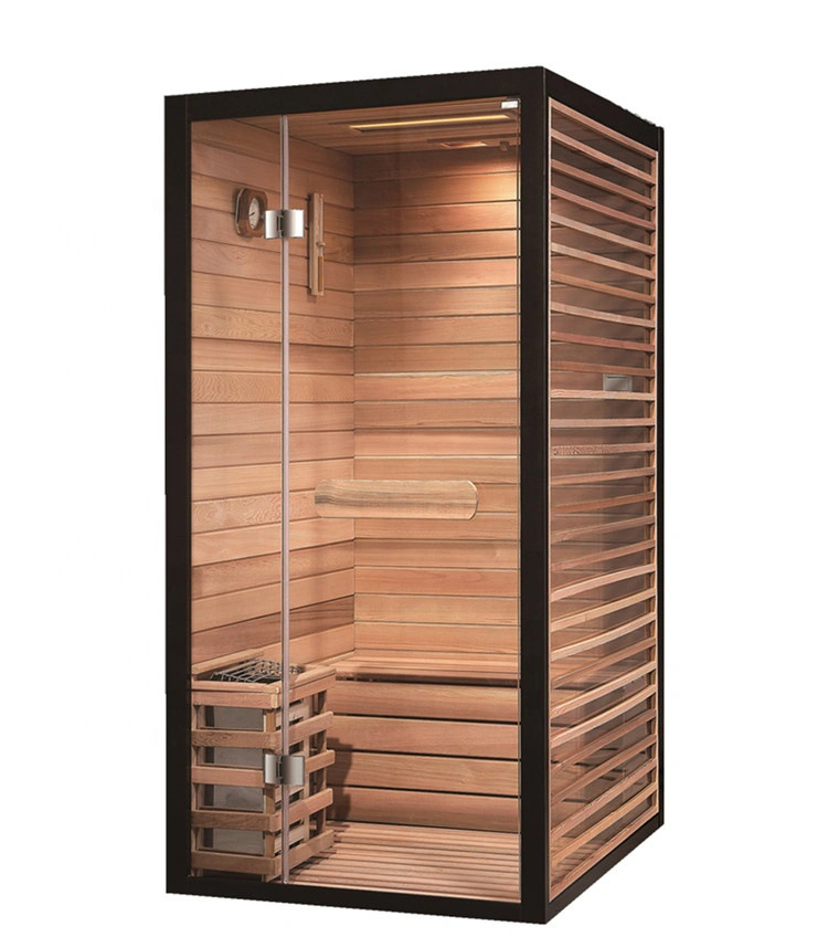 Полотенце костюм цилиндра экструдера в ванной в ванной комнате есть душ сухой древесины SPA салон красоты