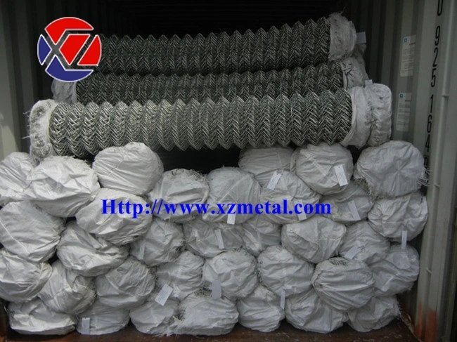 Sport Wire Mesh Fence Football Field Fence PVC Coated Chain Link Mesh