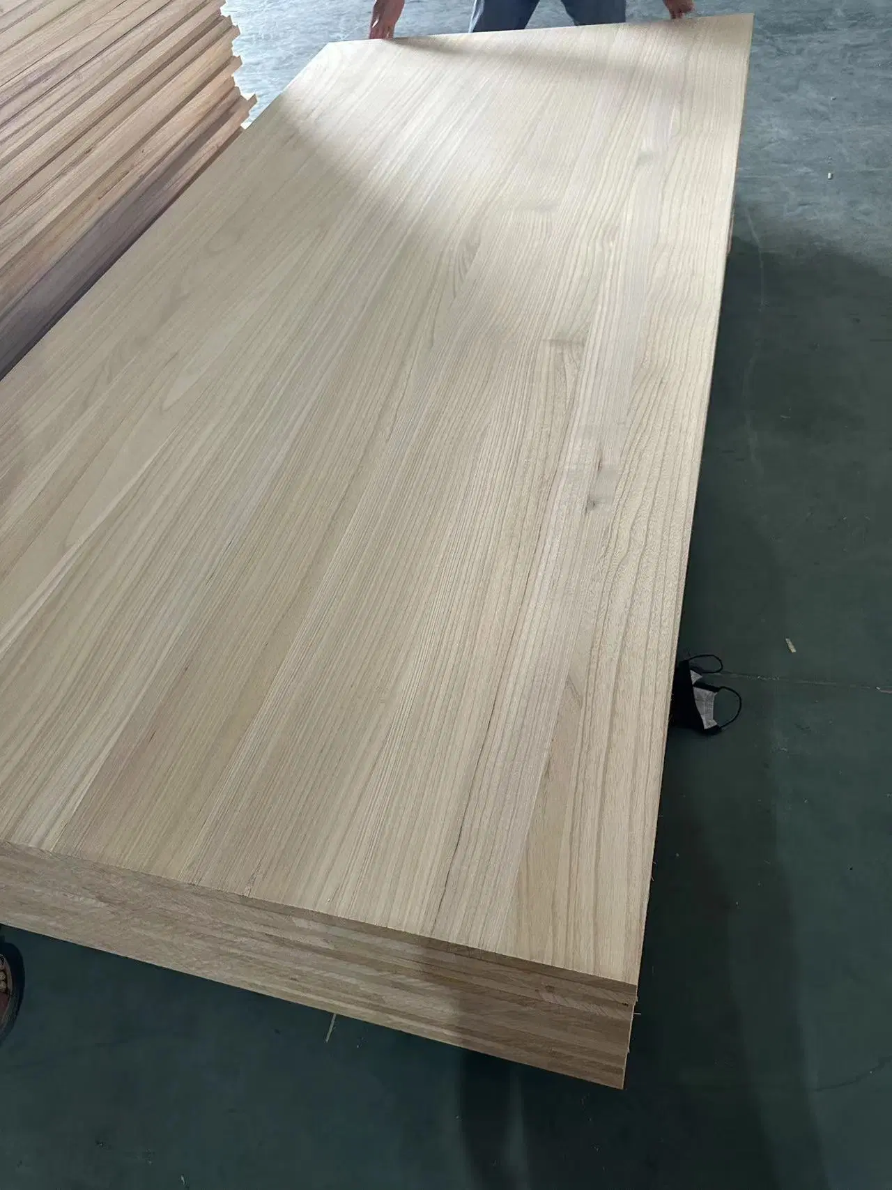 Solid Wood Long Joint Board Paulownia Straight Glue Wood Board