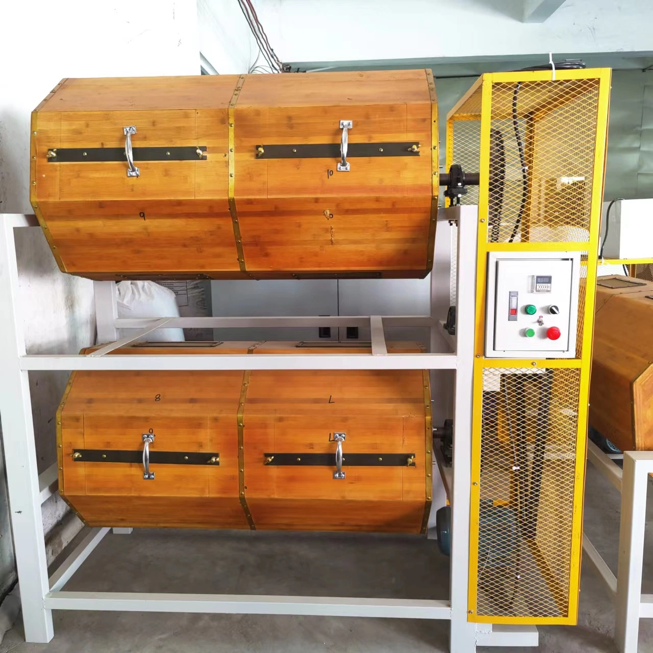 Wooden Drum Rotary Barrel Finishing Machine Wet and Dry Polishing Equipment