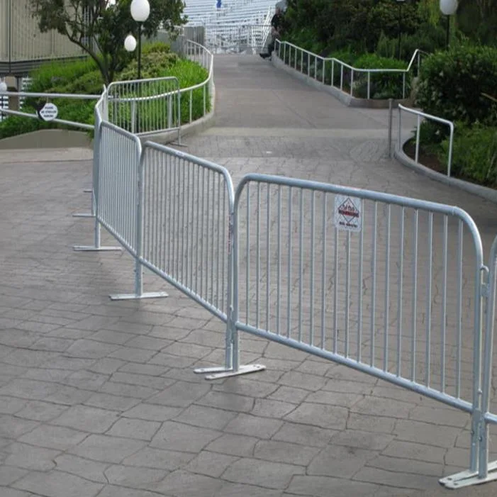 El tráfico por carretera de la barrera peatonal el control de multitudes barricada cerca de la barrera de seguridad del panel