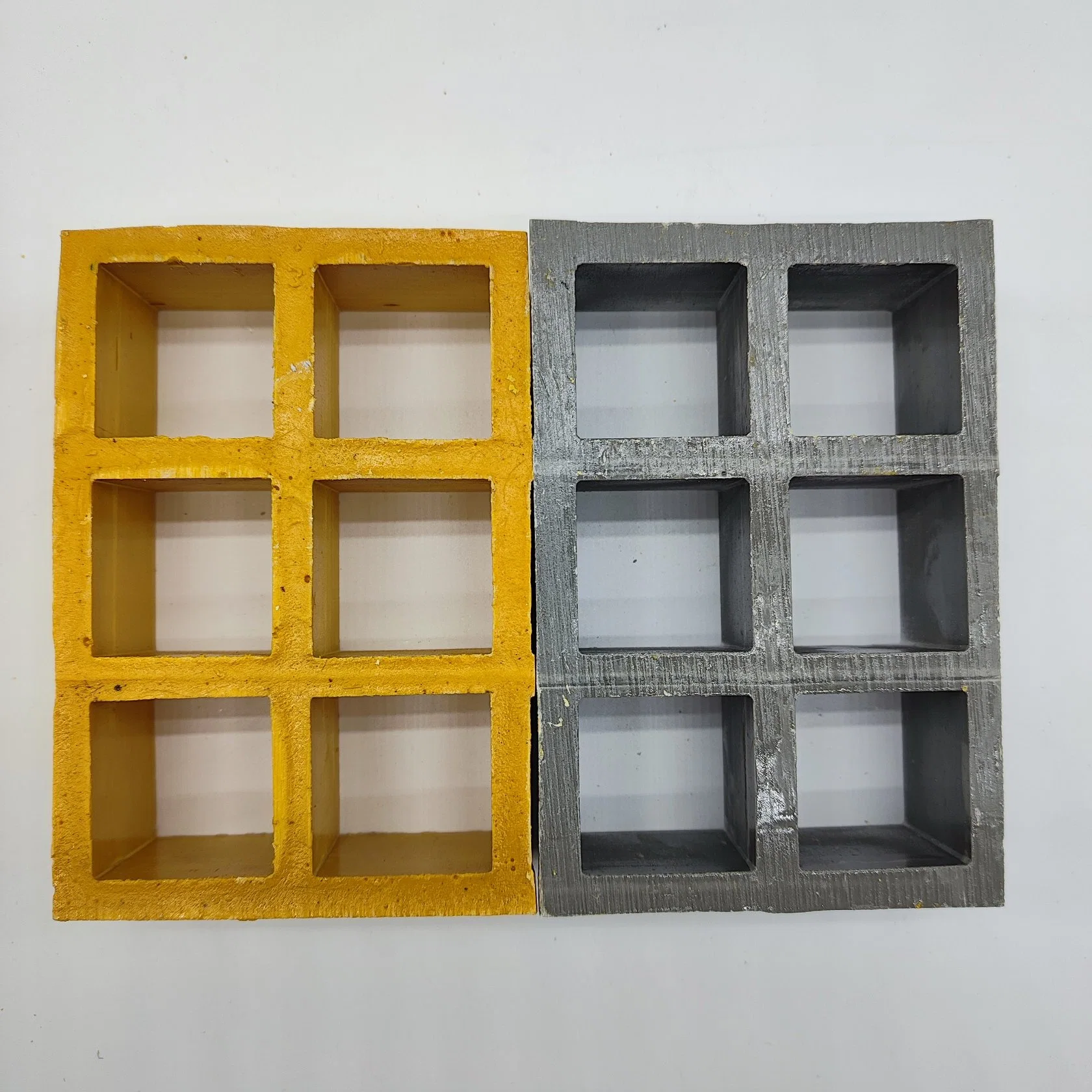 Fiberglass Reinforced Plastic Grating Composite FRP Grating Pultruded Trench Cover Plate 38*38*38 Fiberglass Grate FRP Molded Grating