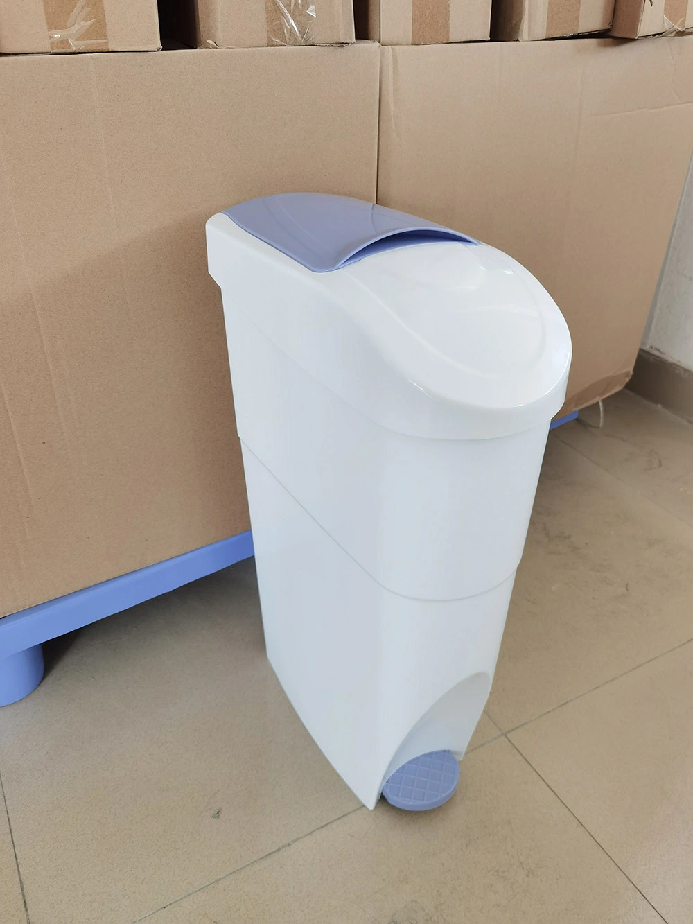 Hot Sale Feminine Hygiene Disposal Bin 18L Pedal Sanitary Bin