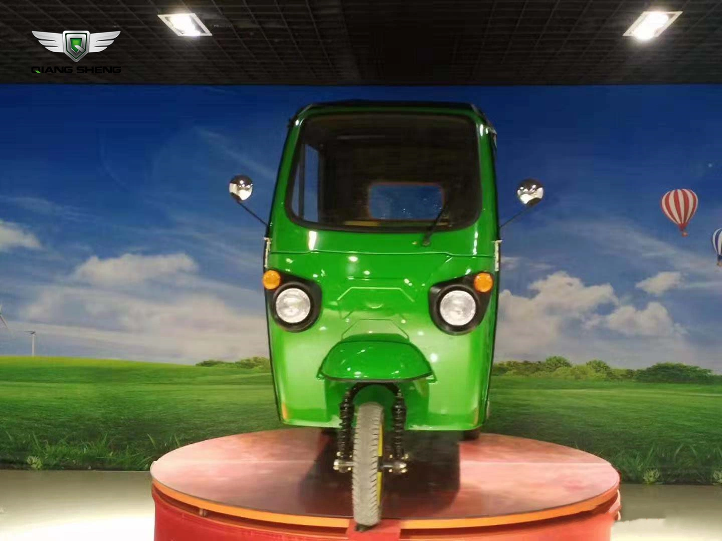 2022 Eco friendly Tuk Tuk Bajaj triciclo Mototaxi televisores