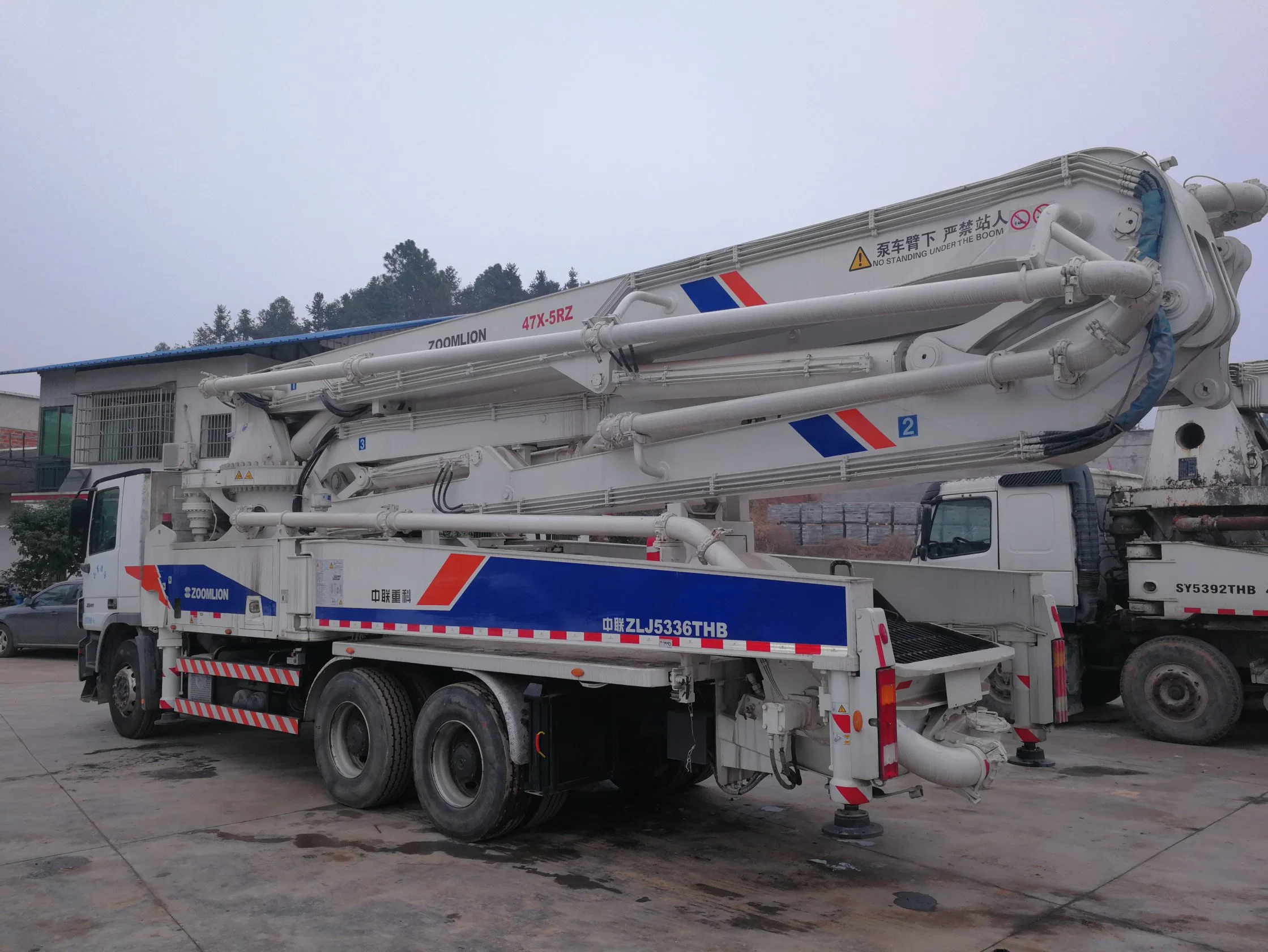 Zoomlion utilisé 47 mètre de béton machinerie de construction de la pompe d'équipement lourd usagés