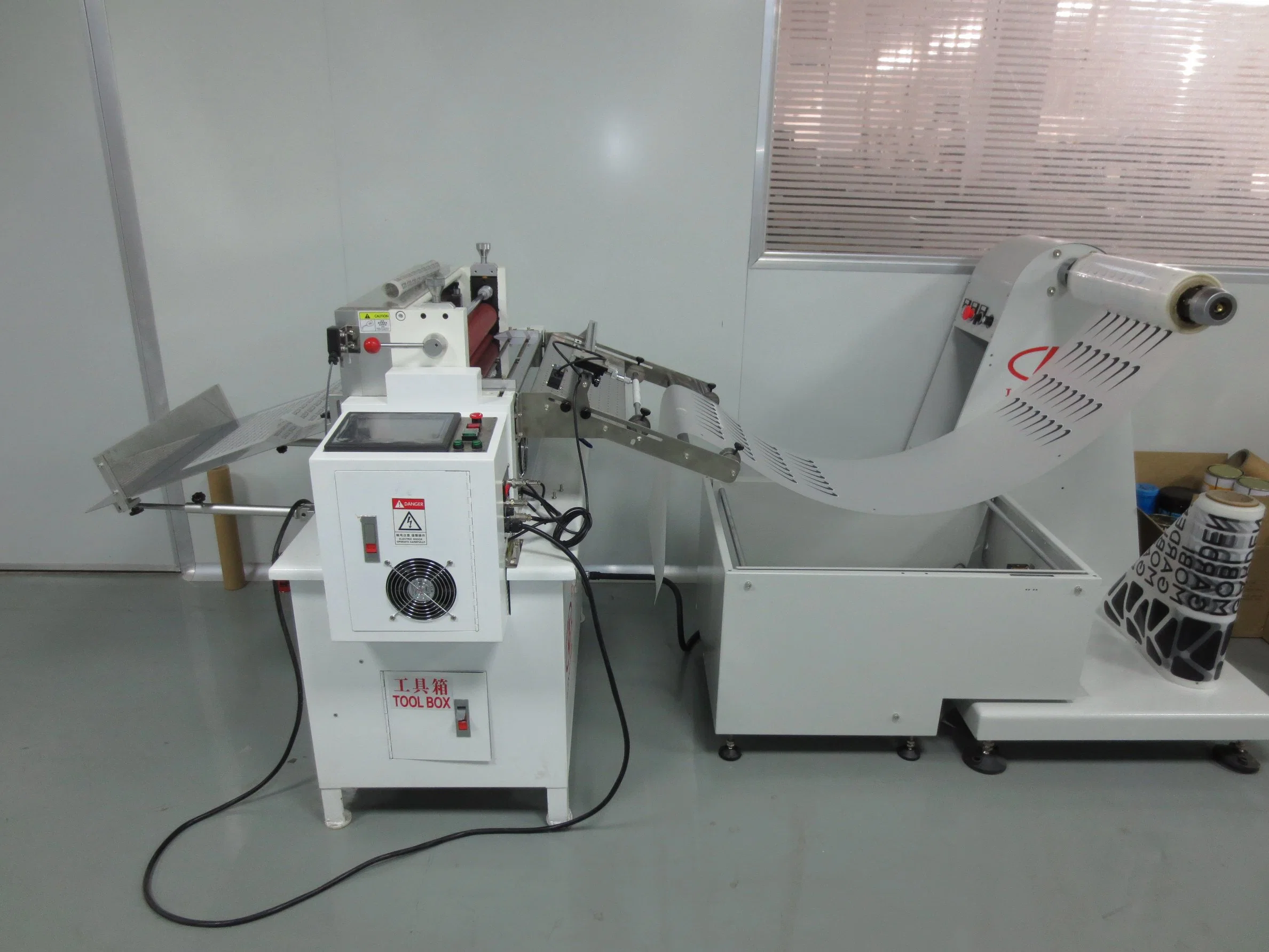 Automatic Nylon Roll Sheet Cutter with Ce