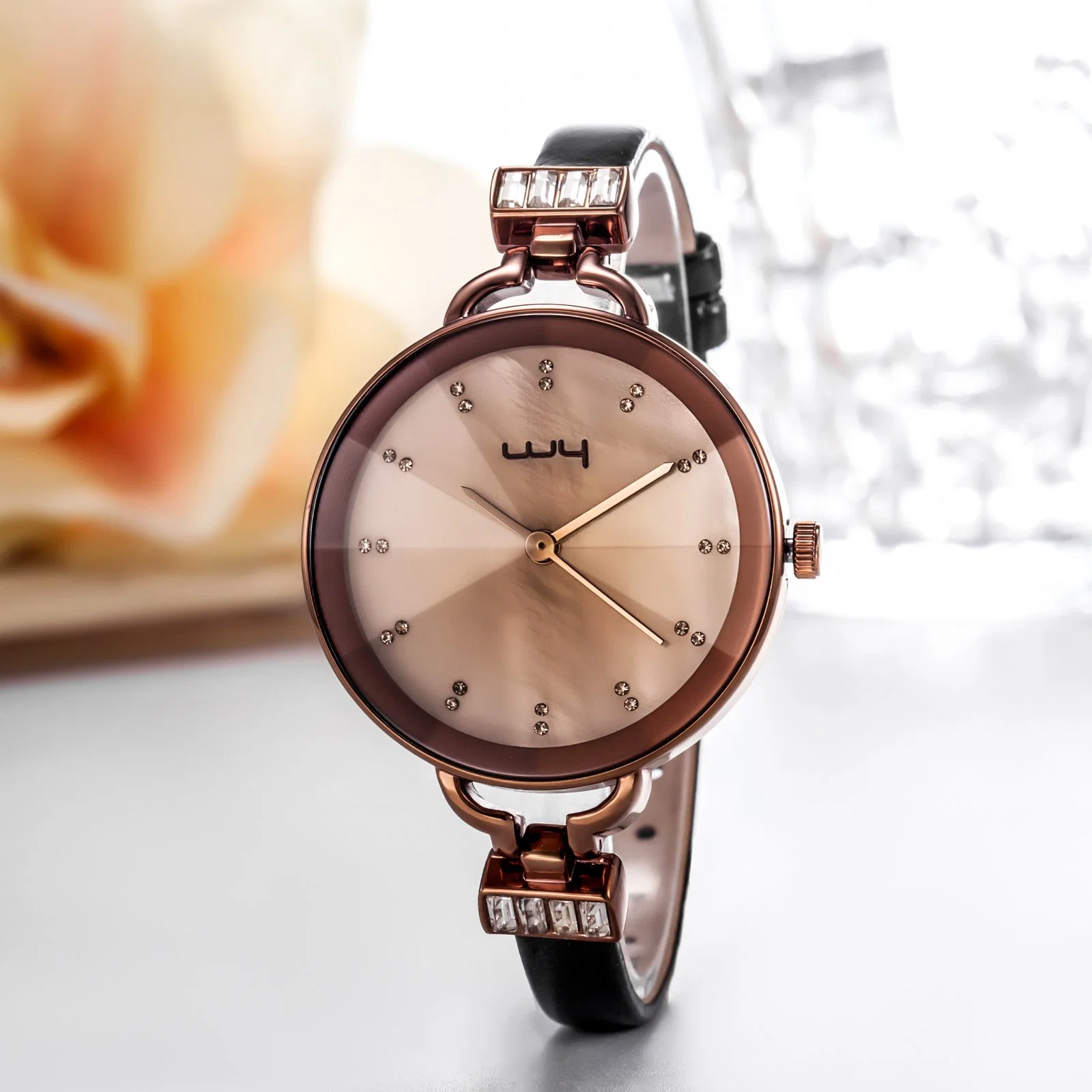 Fashion Leather Strap Quartz Ladies Wrist Watch Wy-068