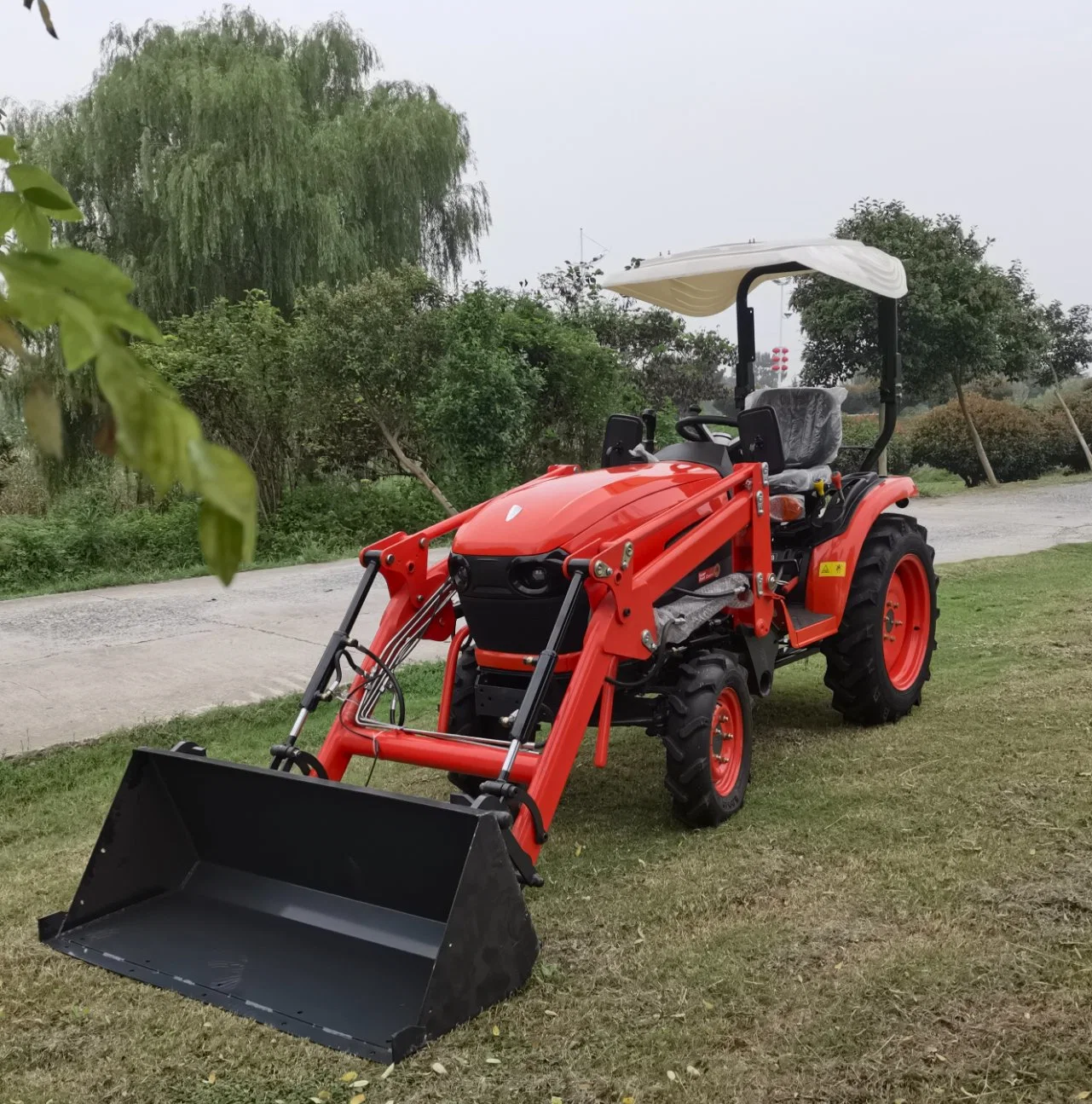 Chinese Compact Tractor with E-MARK Coc and EPA