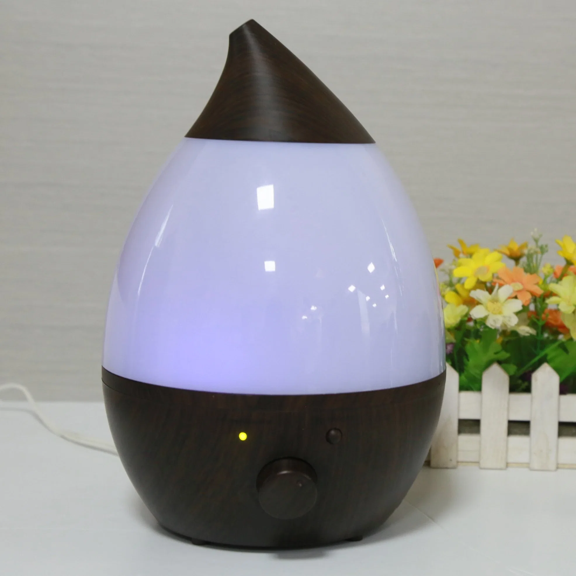 Aromacare Colorful LED Light Lavadora de aire 2,4L de gran capacidad Cool Humidificador de niebla (TH-001)