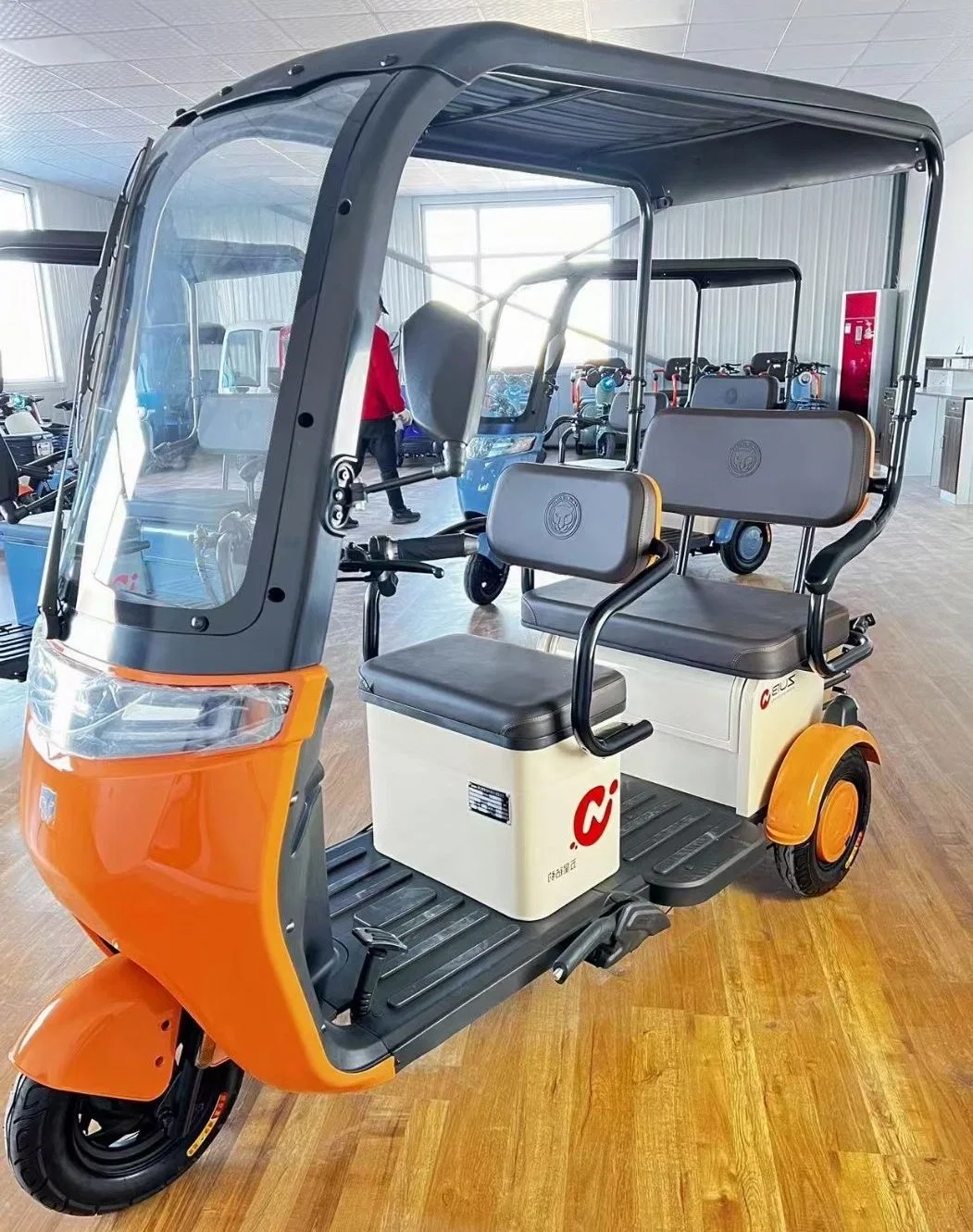 High Standard Electric Trikes Three Wheels Electric Tricycle for Travel/Cargo/Passenger