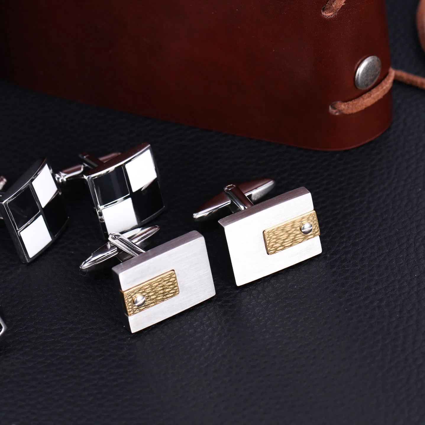 Fashion Jewelry Accessories Set Wholesale/Supplier Custom Luxury Cuff Links Set Blank Shirts Stainless Steel Metal Cufflinks for Men