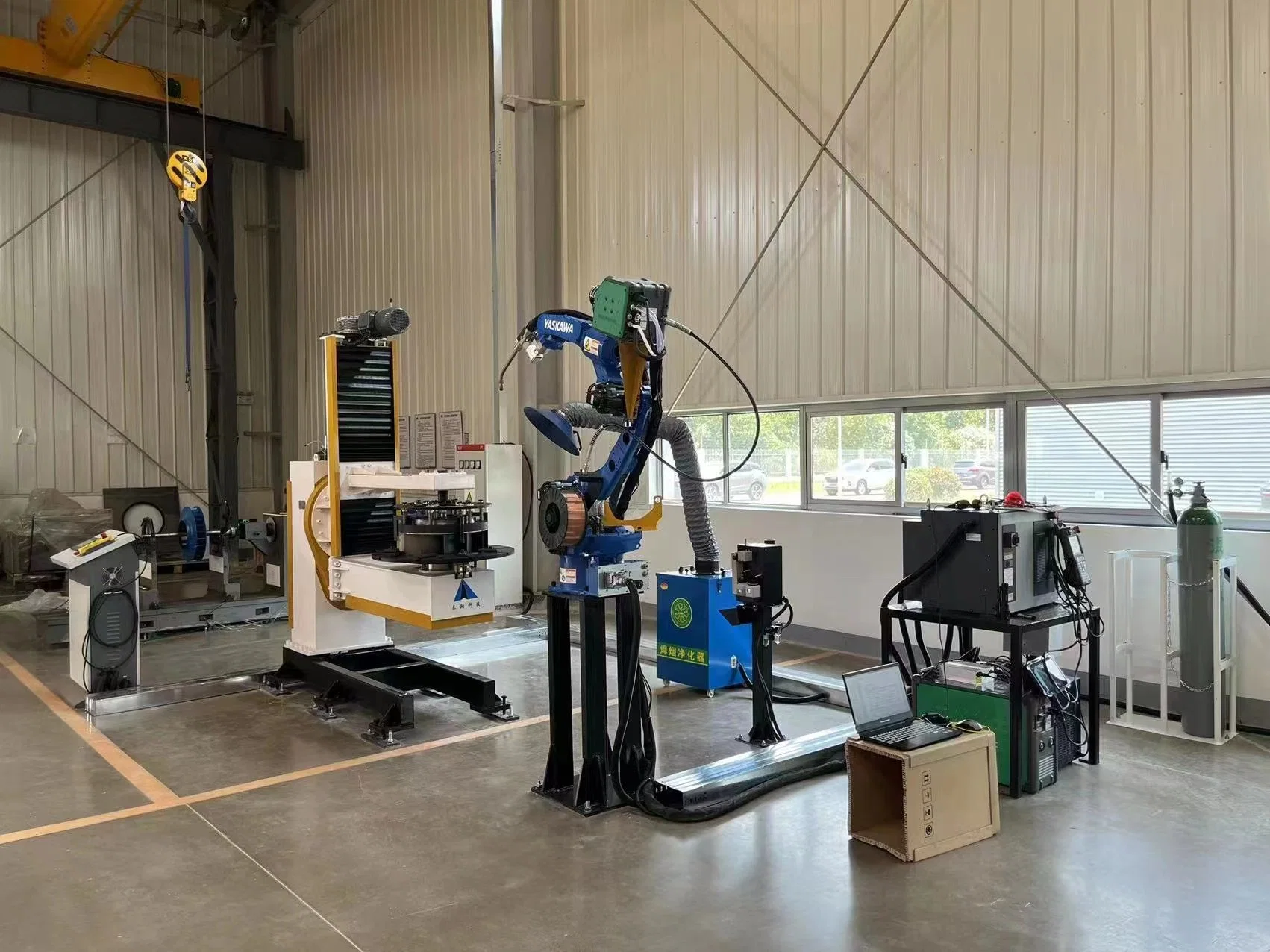 Automatic Welding Robot with Positioner and Walking Track for CS Steel