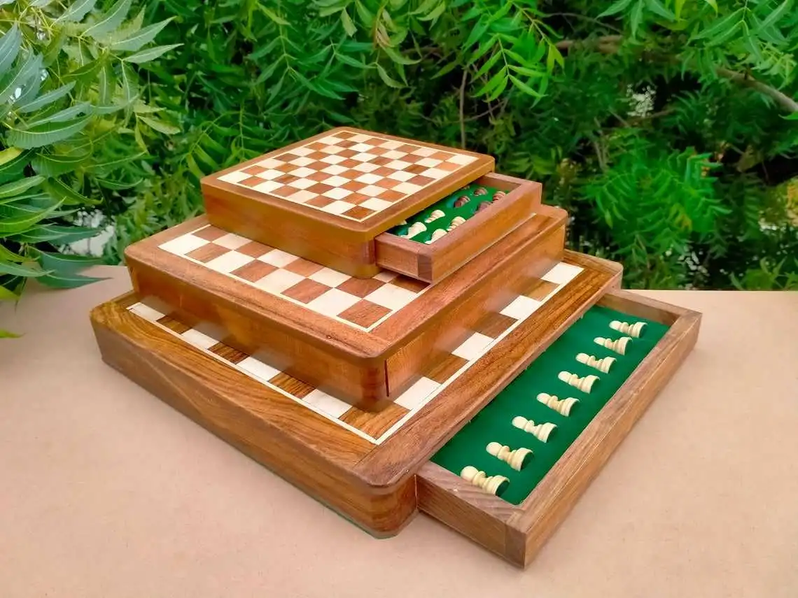 Luxury Walnut Chess Set Figura de madera con Ajedrez de Rendimiento de alta calidad/alto costo Damas de Mesa Ajedrez medieval niños adultos Regalo Juego de Familia