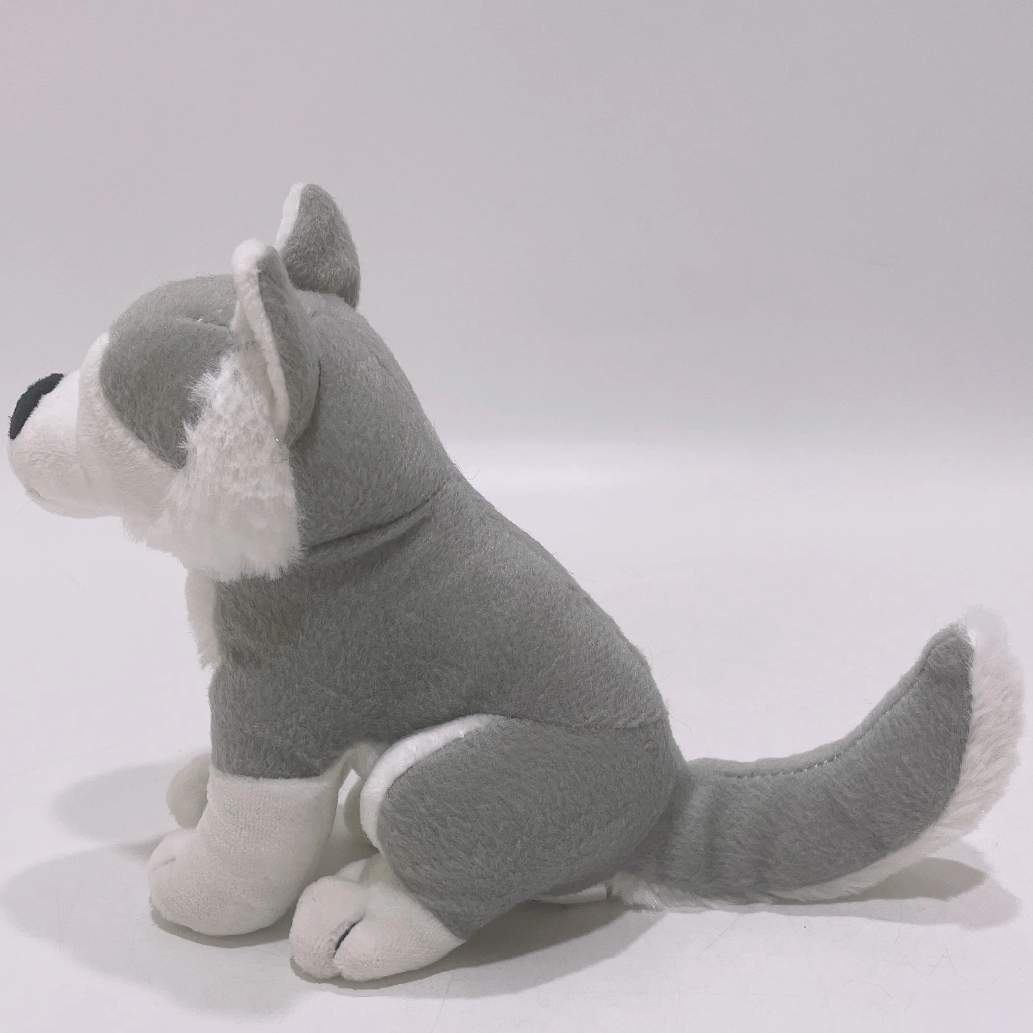 15 Cm Plush Sitting Husky Toy Stuffed Animals in The Snowfield Series Classic Design with BSCI Audit