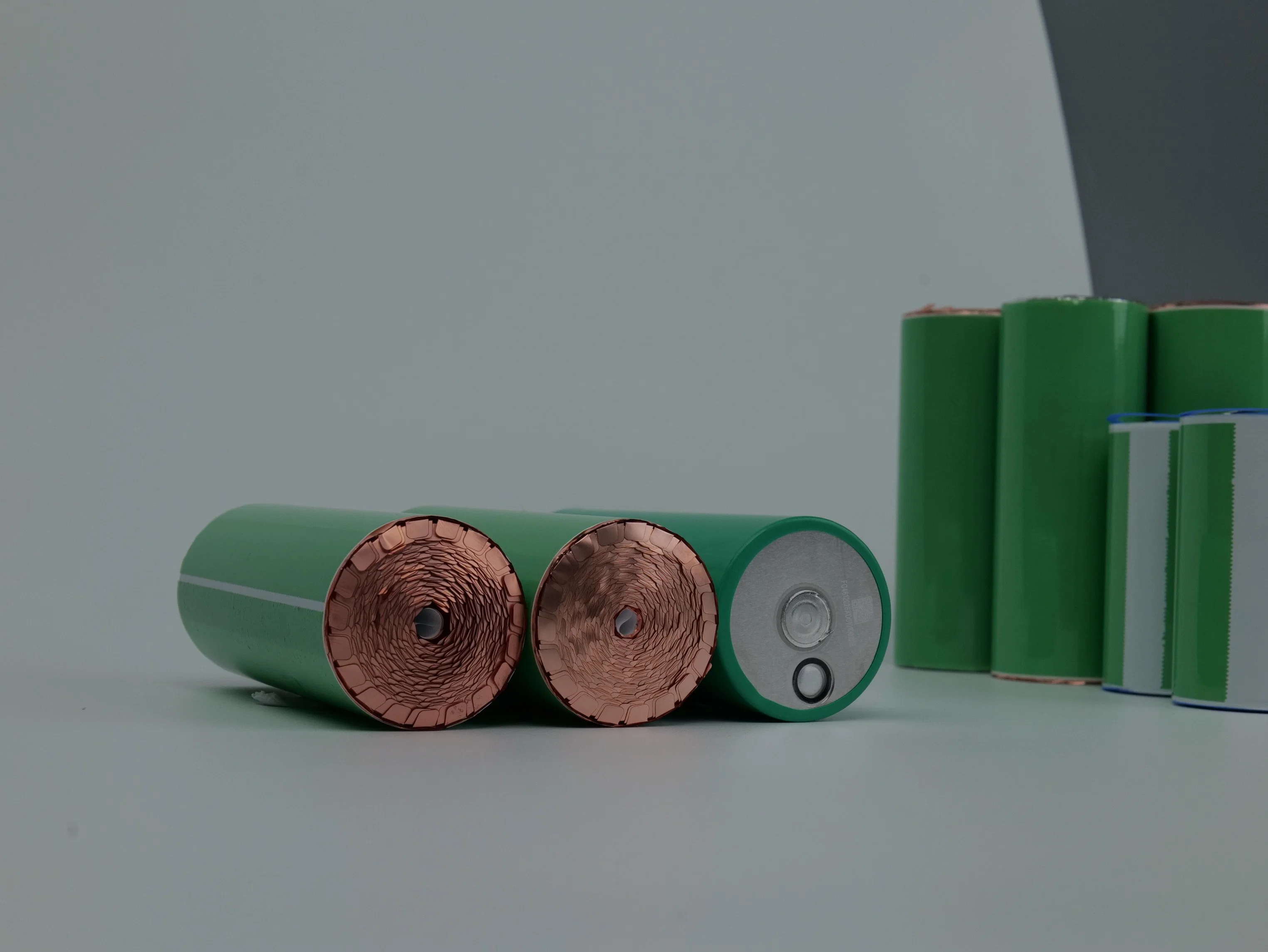 High Power Rechargeable LiFePO4 Cylindrical Capacity Lithium Battery Cell