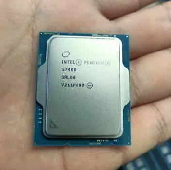 Original mejor precio de oro Intel Pentium G7400 3.70GHz de Procesador CPU Alder Lago SRL66 procesador LGA 1700 para PC de escritorio