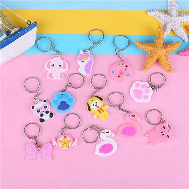 Cartoon PVC llavero Mayoreo Cute Key Rings Ronda Colgantes de colores Llavero de regalo de Navidad para niños