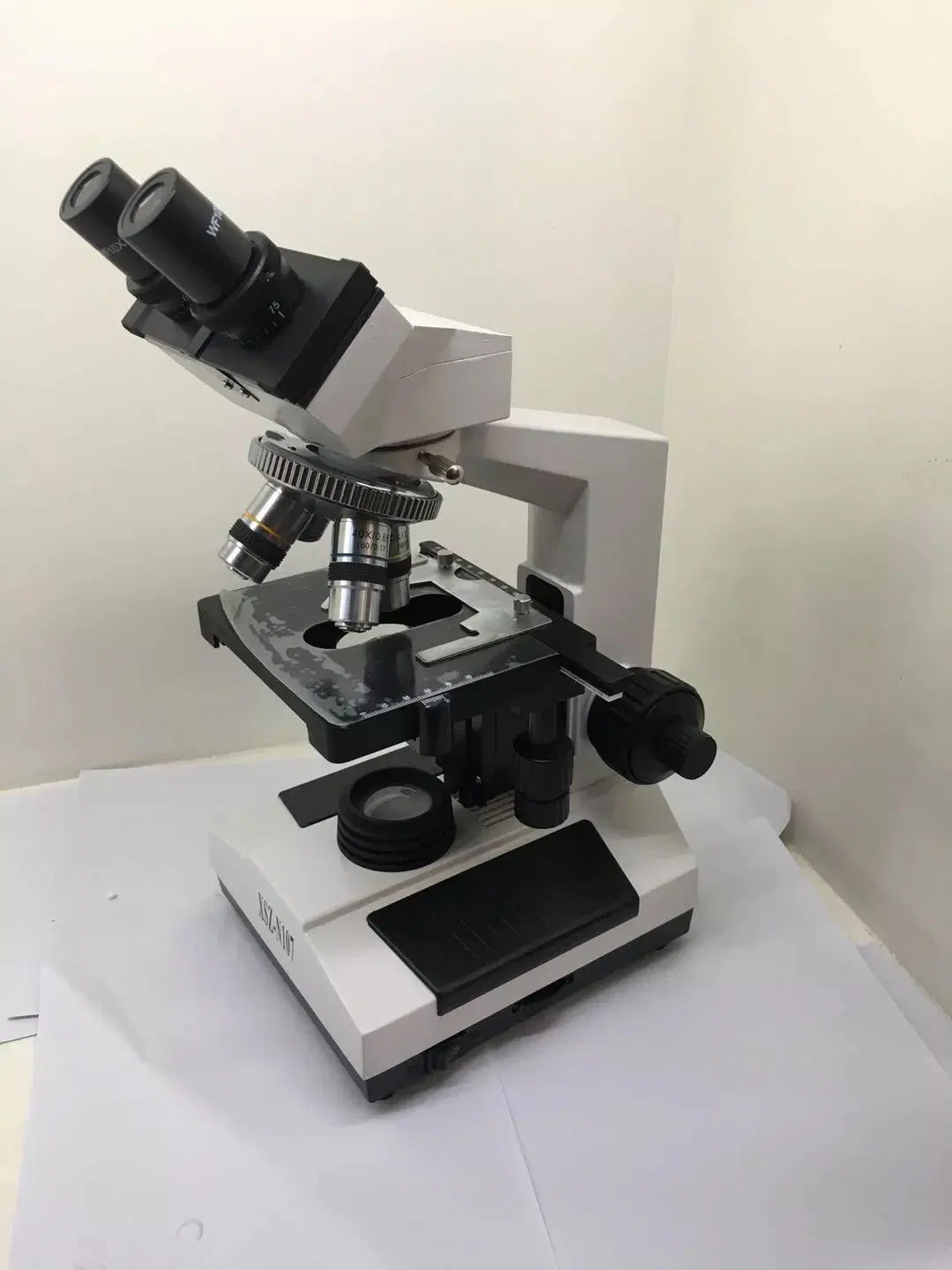 Med-L-107b2 Biological Microscope Laboratory Instrument