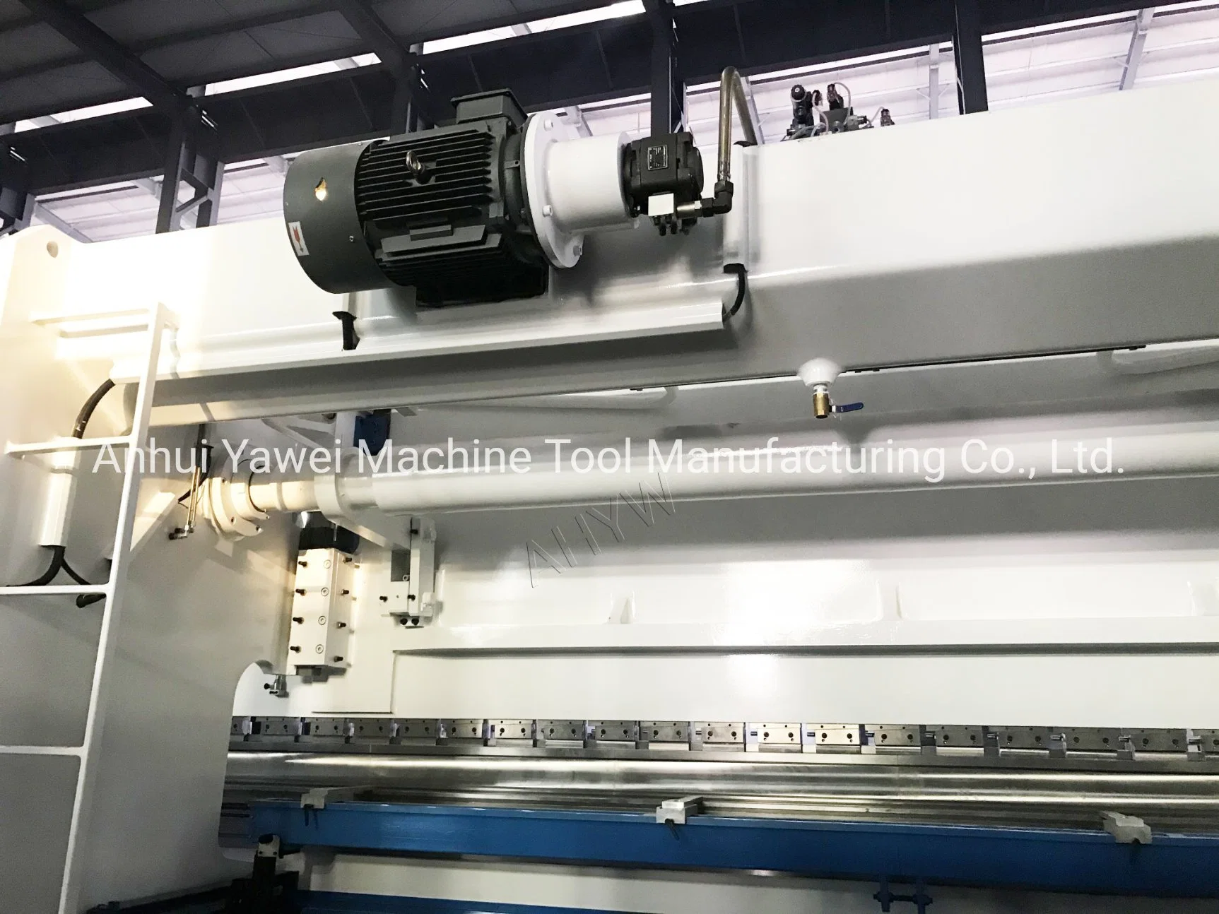 300t 4000 Sheet Metal CNC Hydraulic Bending Machine with E200