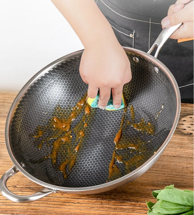 En forma de panal de doble cara 316 Acero Inoxidable acero Non-Stick Three-Layer Wok, sartén